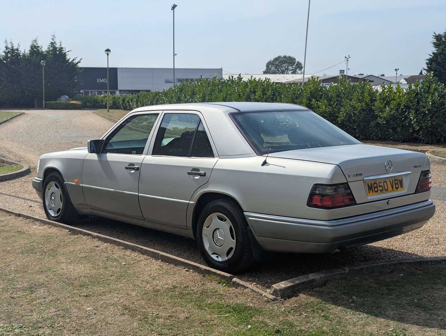 <p>1995 MERCEDES E300 D AUTO</p>