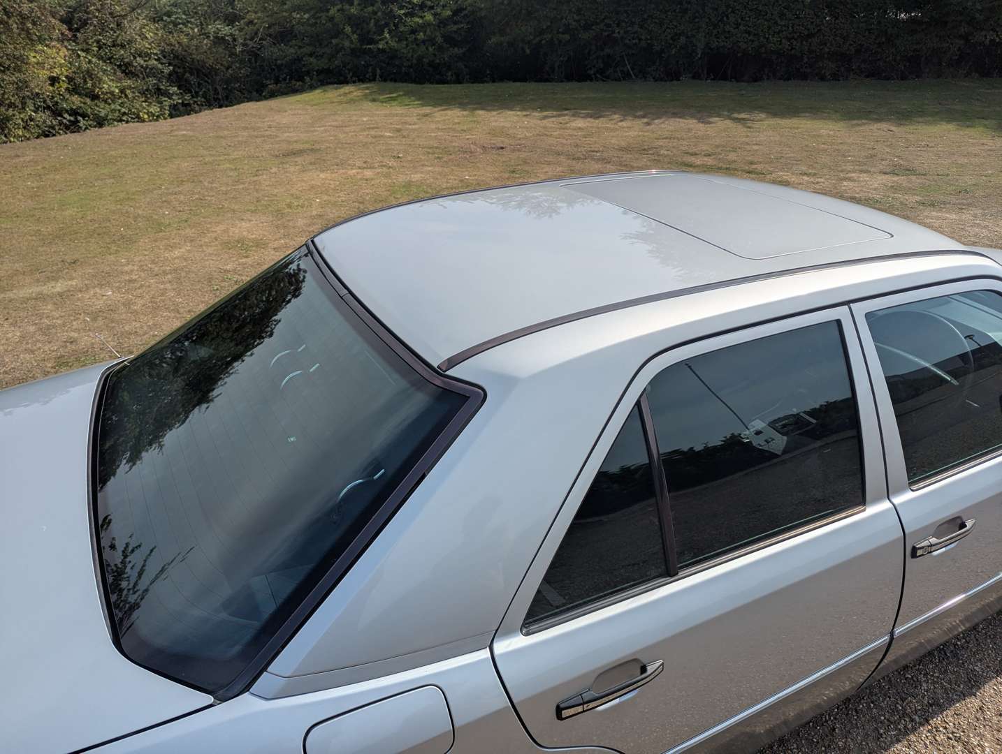 <p>1995 MERCEDES E300 D AUTO</p>