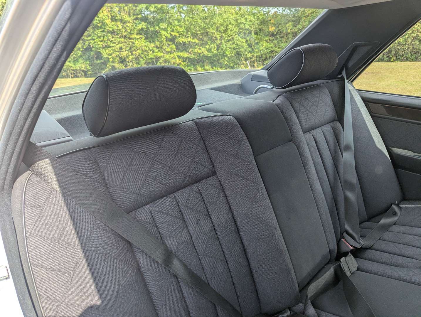 <p>1995 MERCEDES E300 D AUTO</p>