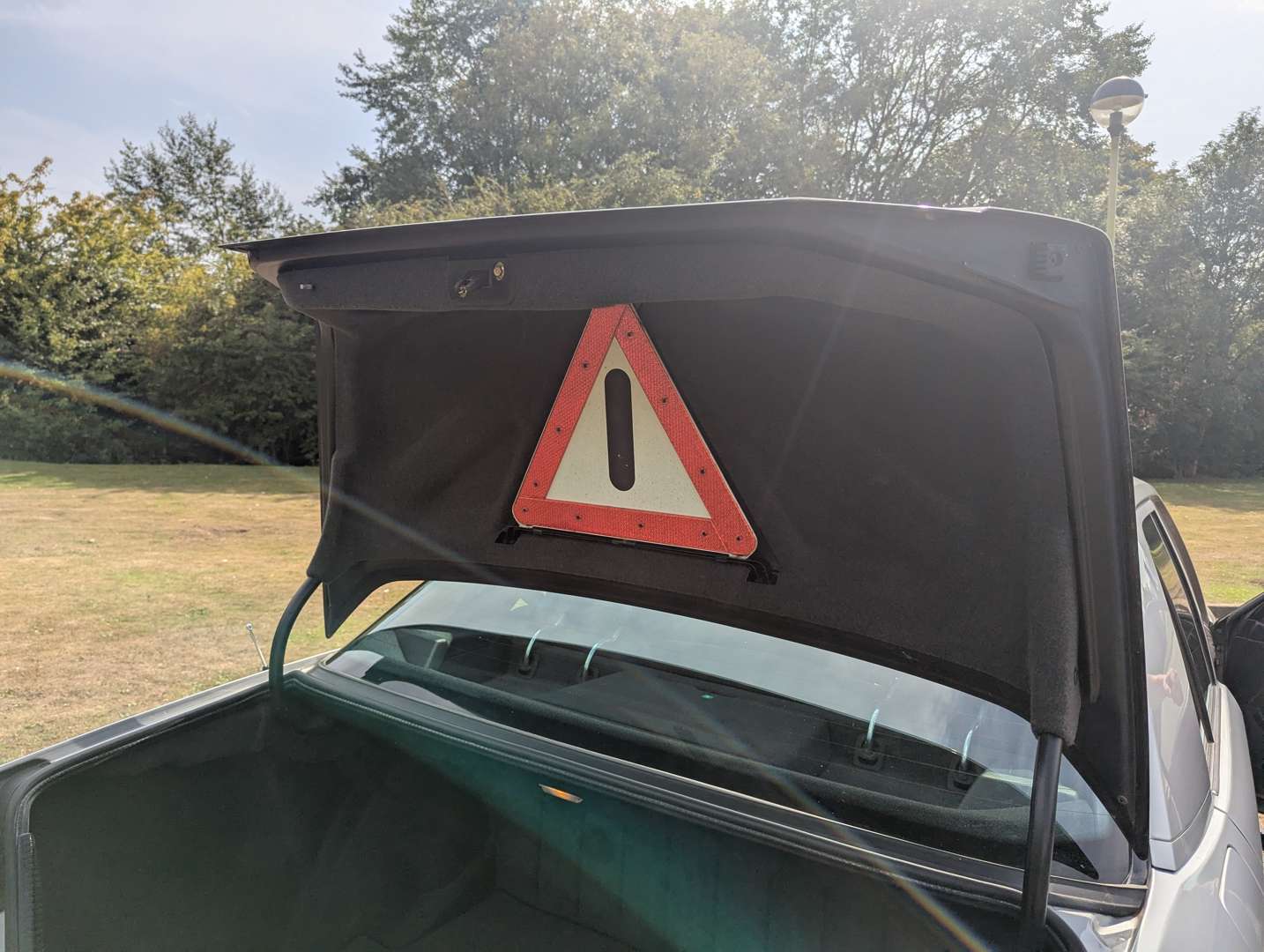 <p>1995 MERCEDES E300 D AUTO</p>