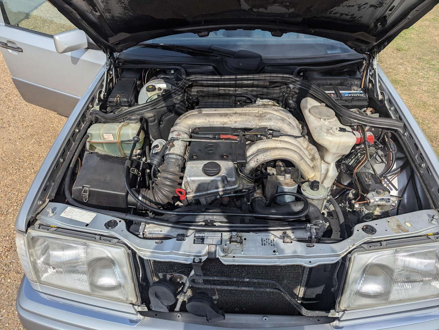 <p>1995 MERCEDES E300 D AUTO</p>