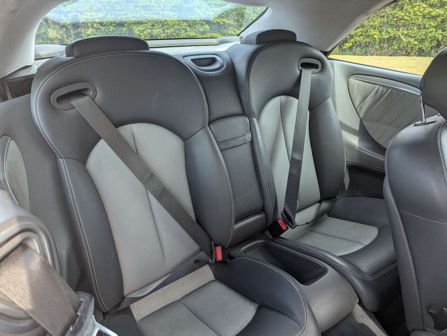 <p>2003 MERCEDES CLK 240 AVANTGARDE</p>