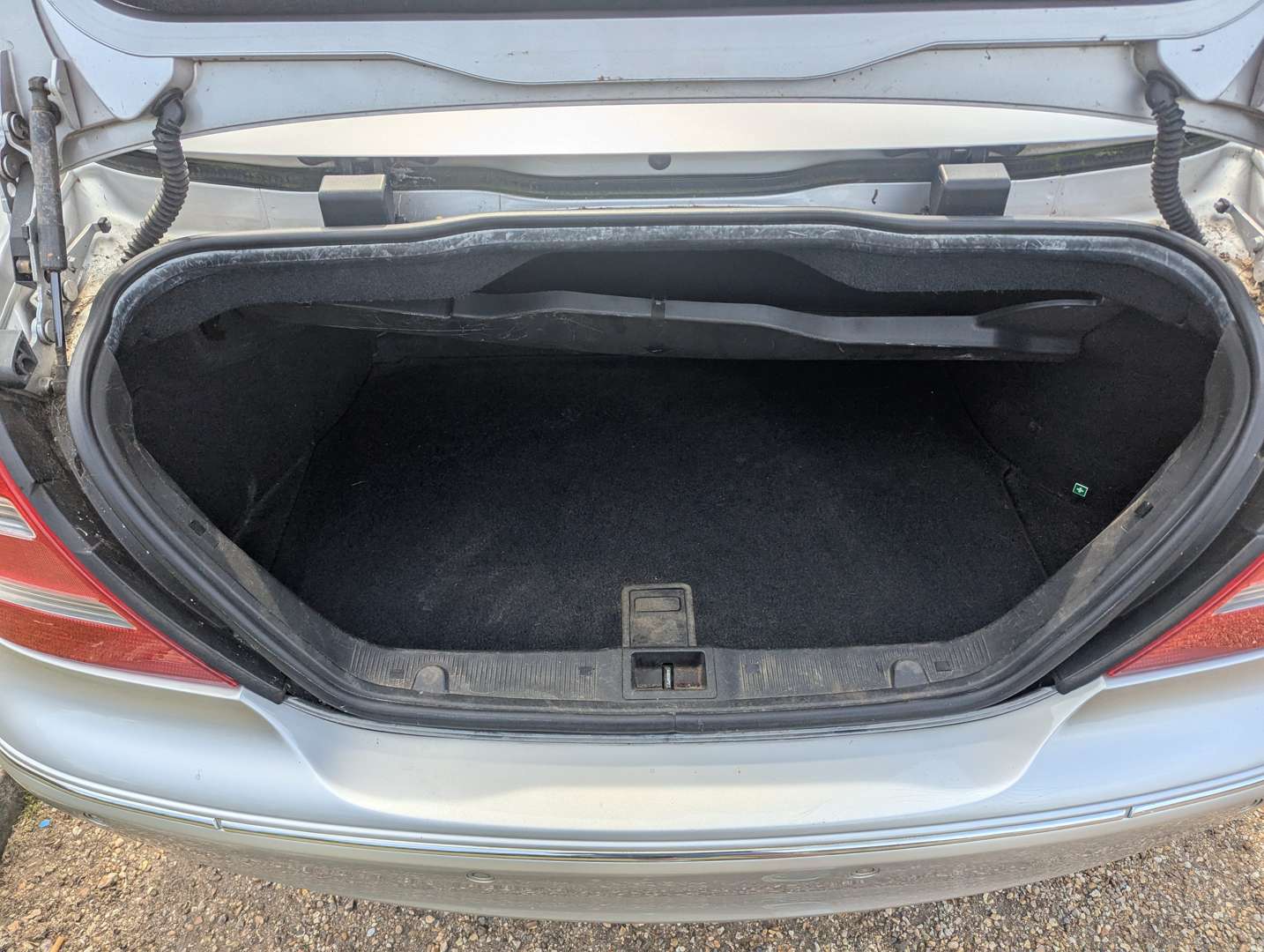 <p>2003 MERCEDES CLK 240 AVANTGARDE</p>