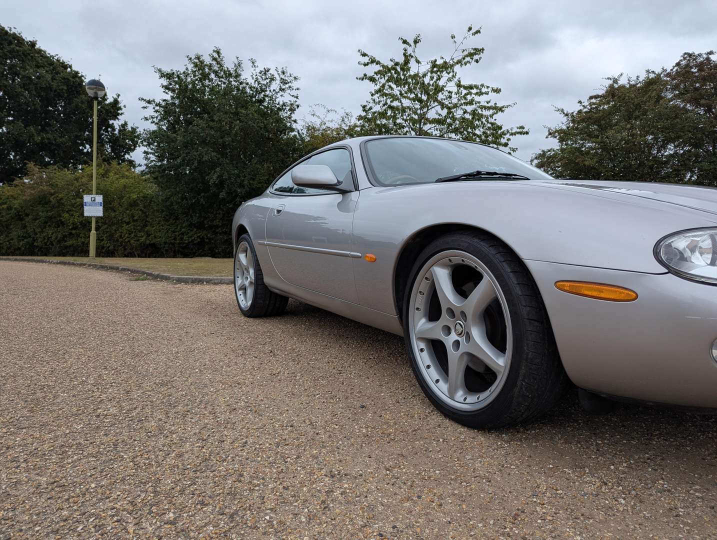 <p>2002 JAGUAR XK8 4.2 COUPE</p>