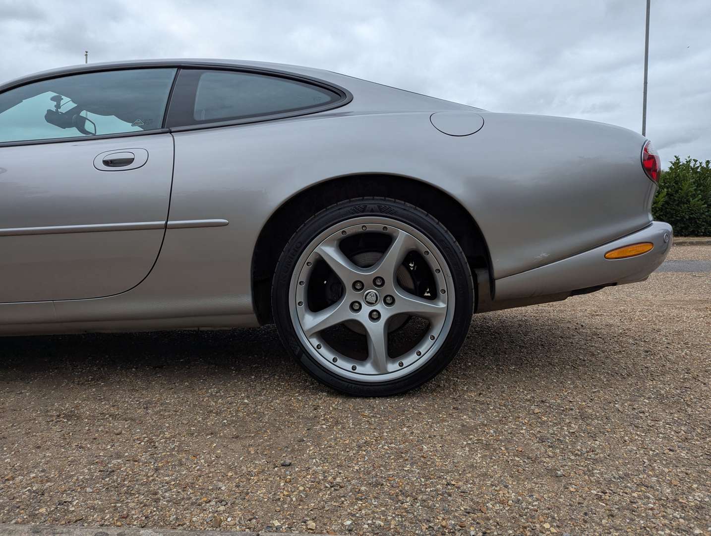 <p>2002 JAGUAR XK8 4.2 COUPE</p>