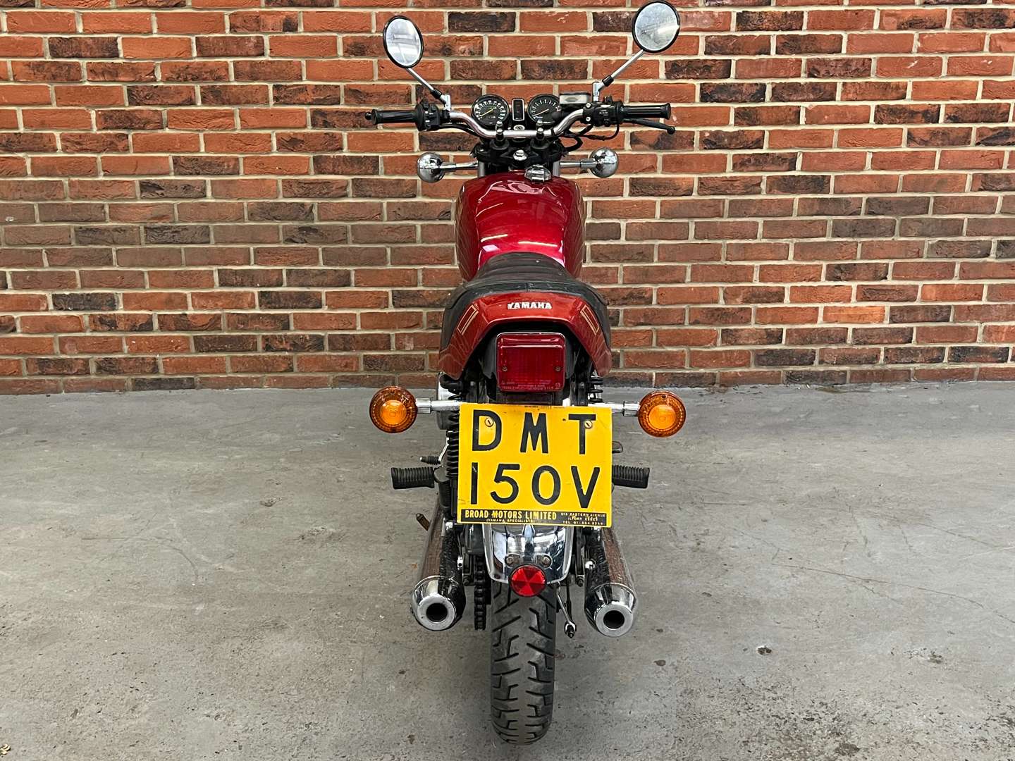 <p>1979 YAMAHA XS250</p>