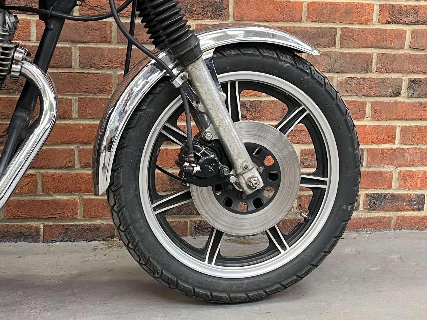 <p>1979 YAMAHA XS250</p>