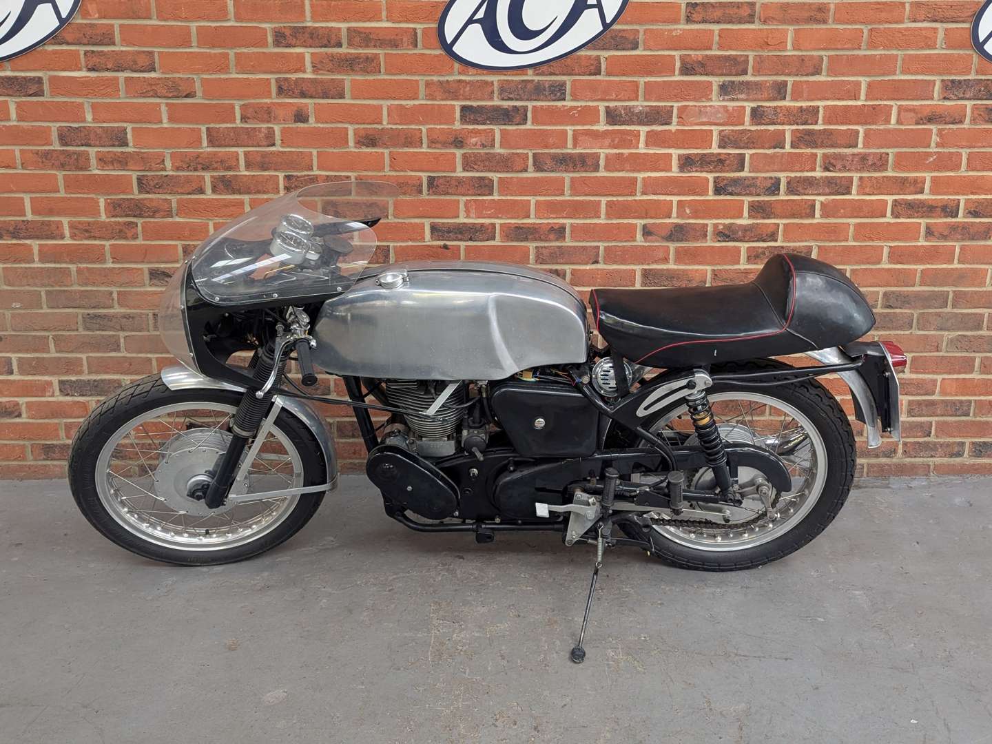 <p>1959 VELOCETTE VENOM</p>