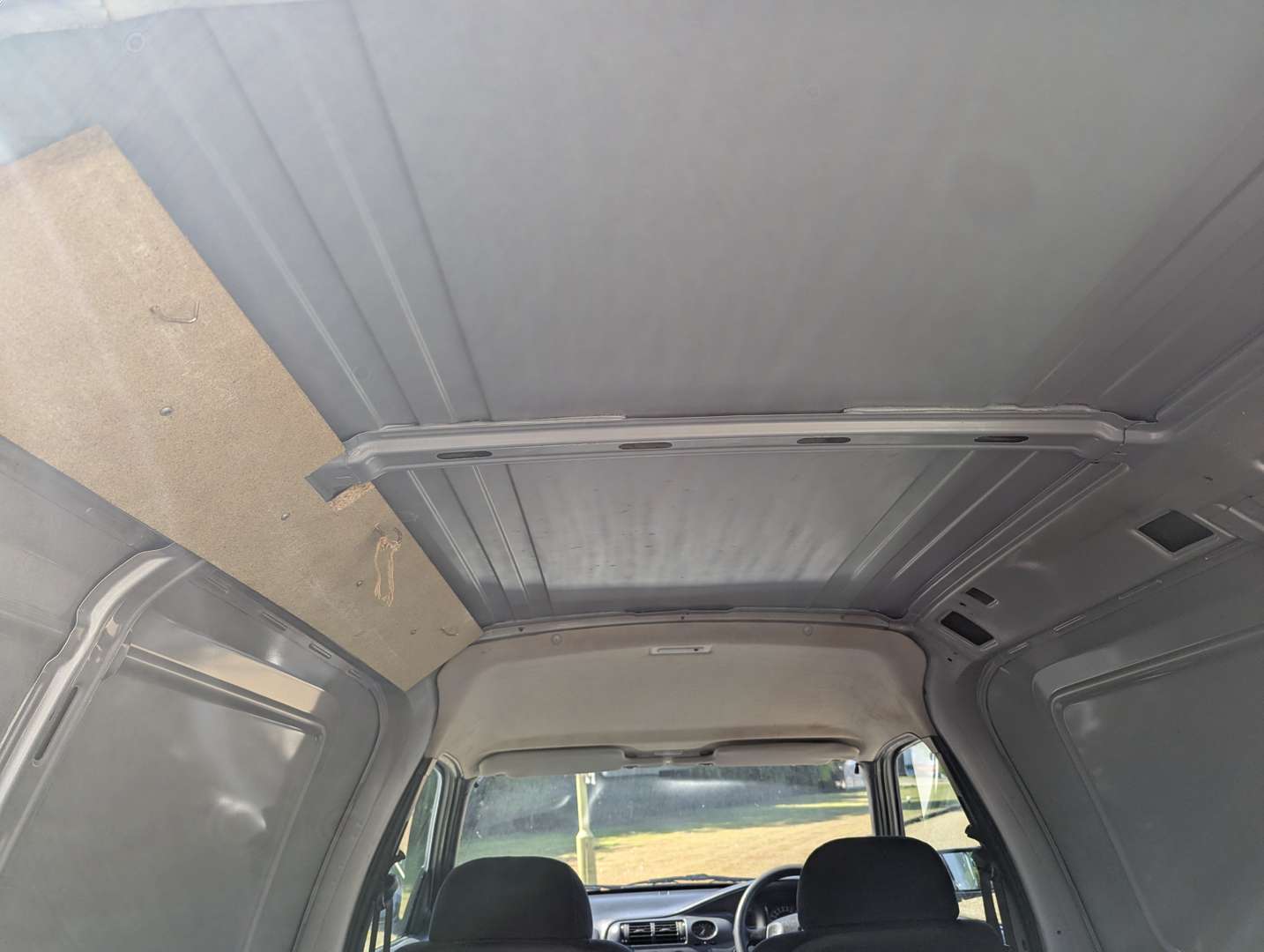 <p>2000 FORD ESCORT VAN 55D</p>