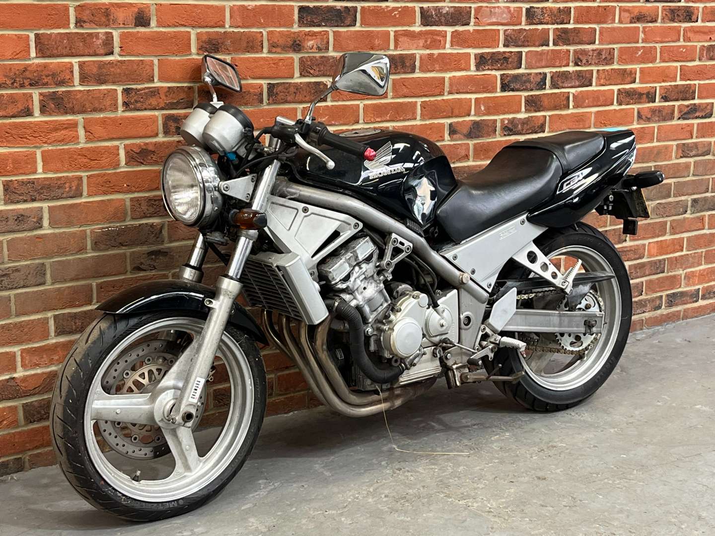 <p>1990 HONDA CB1 400</p>