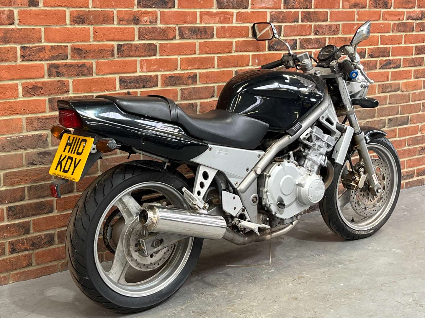 <p>1990 HONDA CB1 400</p>