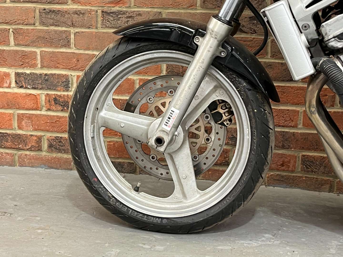 <p>1990 HONDA CB1 400</p>