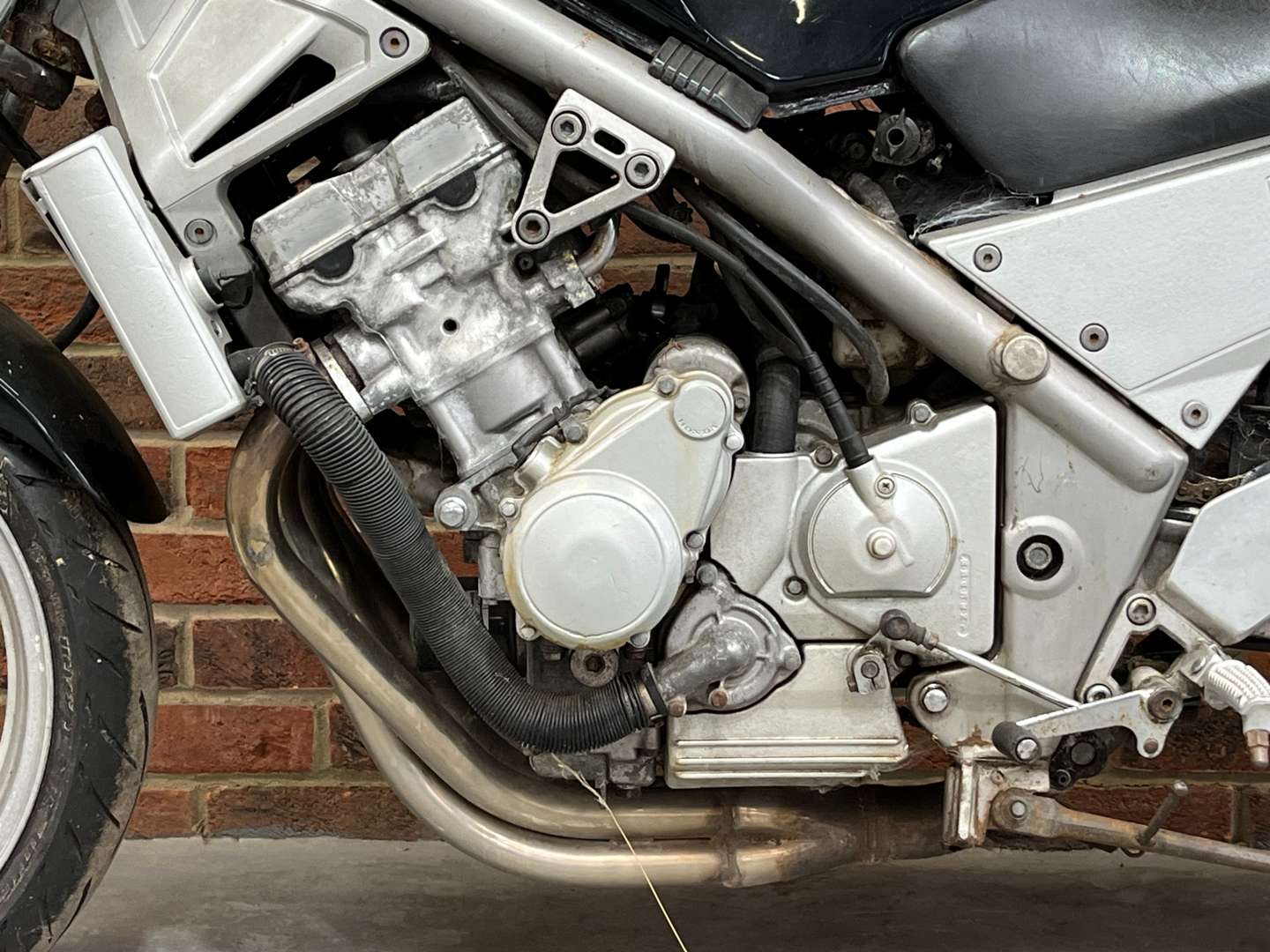 <p>1990 HONDA CB1 400</p>