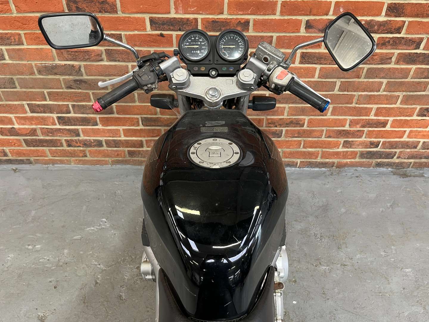 <p>1990 HONDA CB1 400</p>