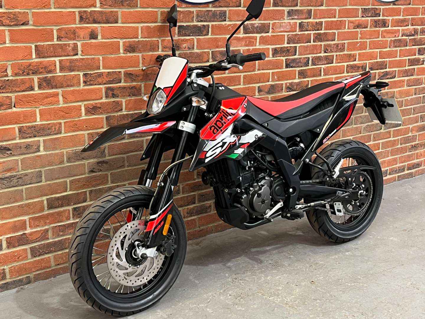 <p>2021 APRILIA SX 125</p>