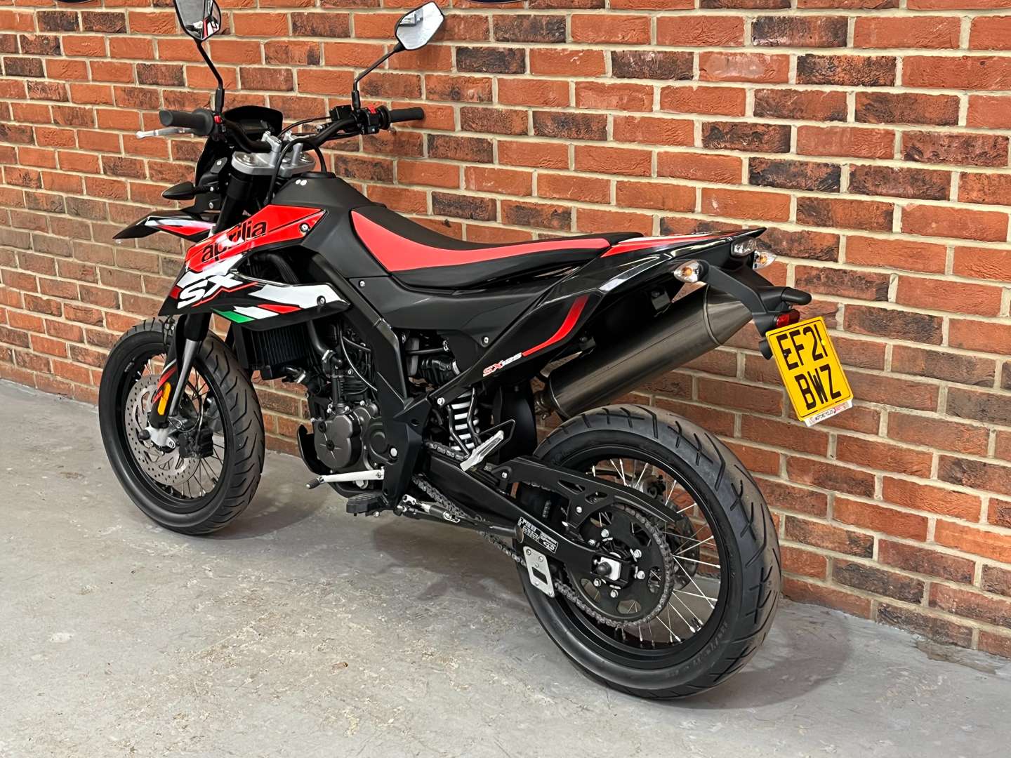 <p>2021 APRILIA SX 125</p>