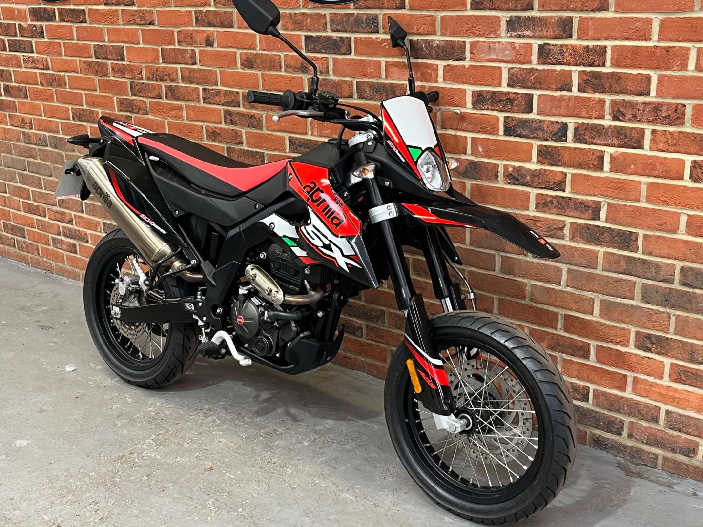 <p>2021 APRILIA SX 125</p>