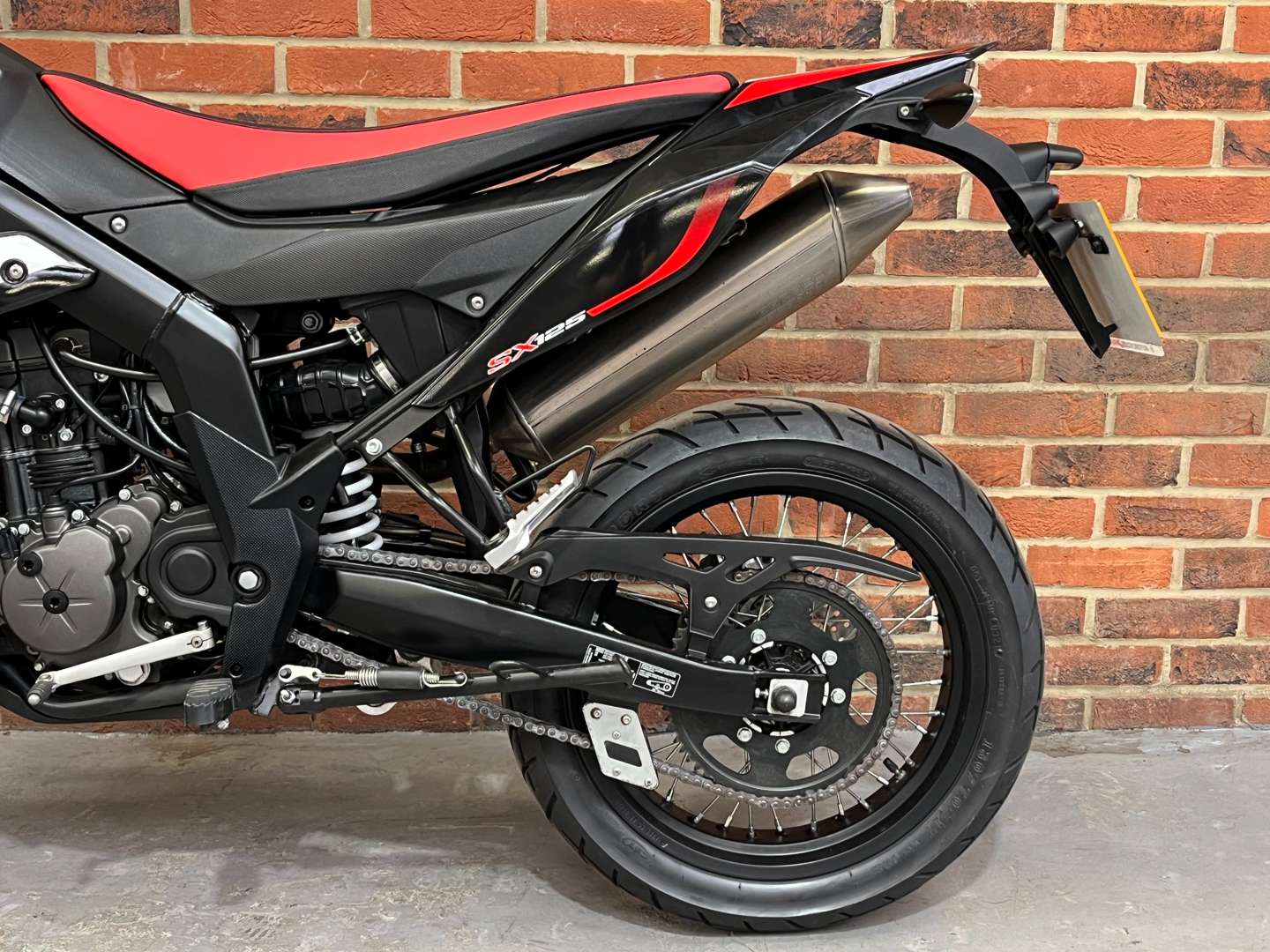 <p>2021 APRILIA SX 125</p>