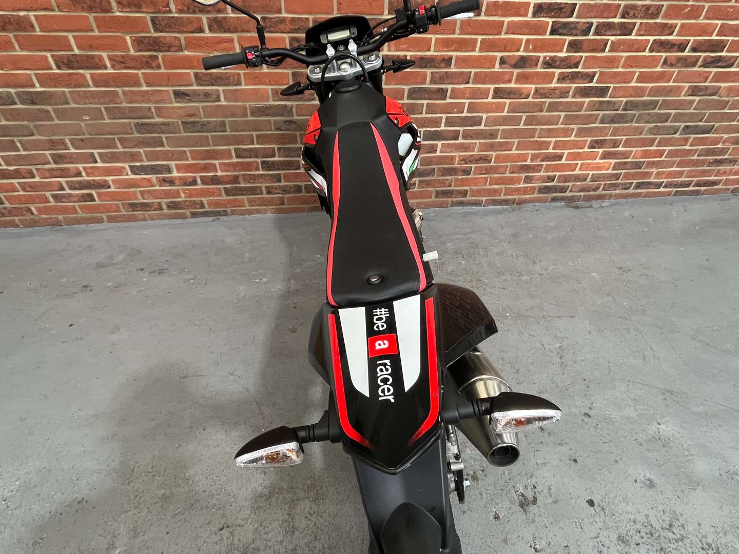 <p>2021 APRILIA SX 125</p>