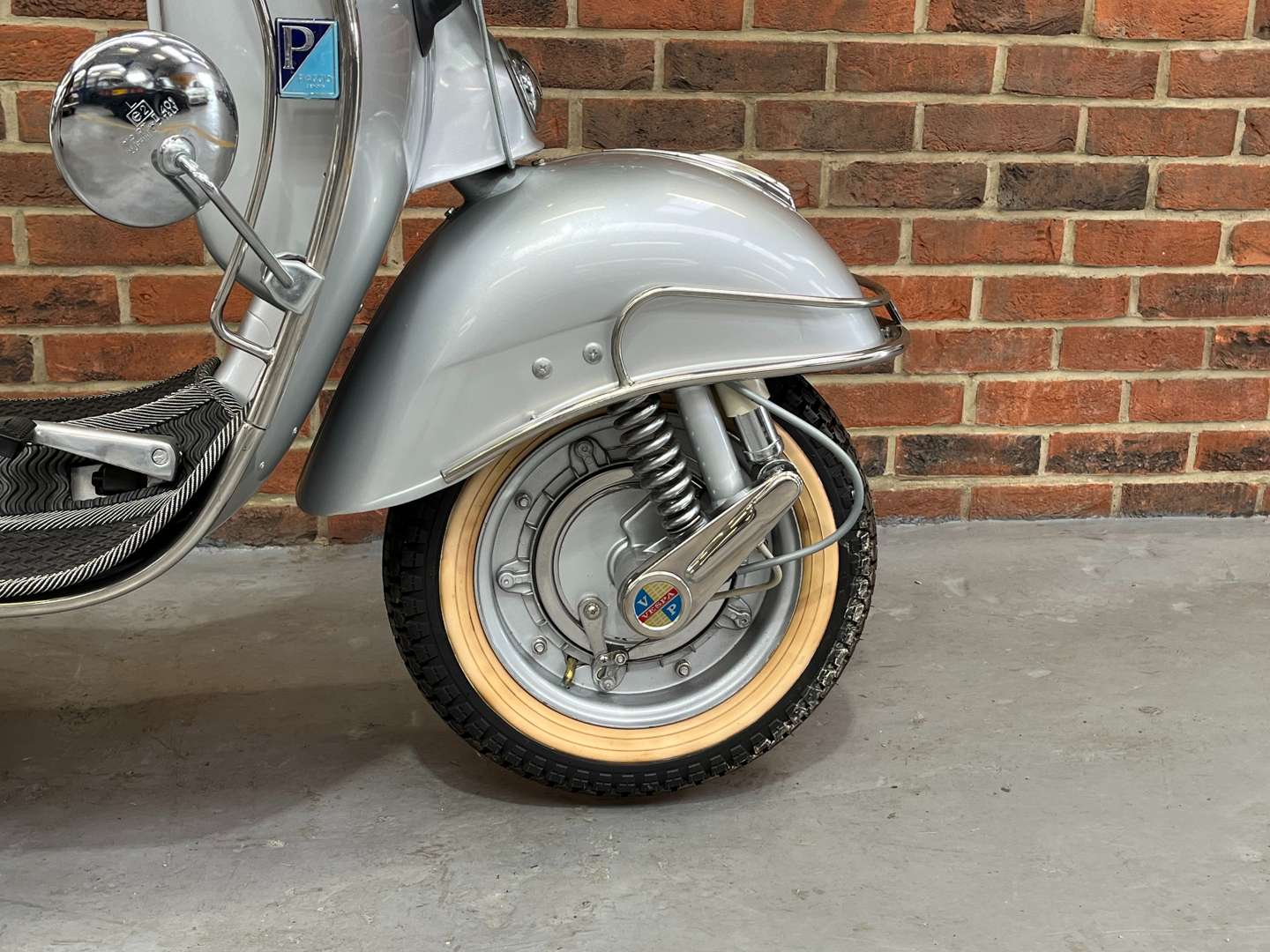 <p>1956 PIAGGIO VESPA VBB</p>