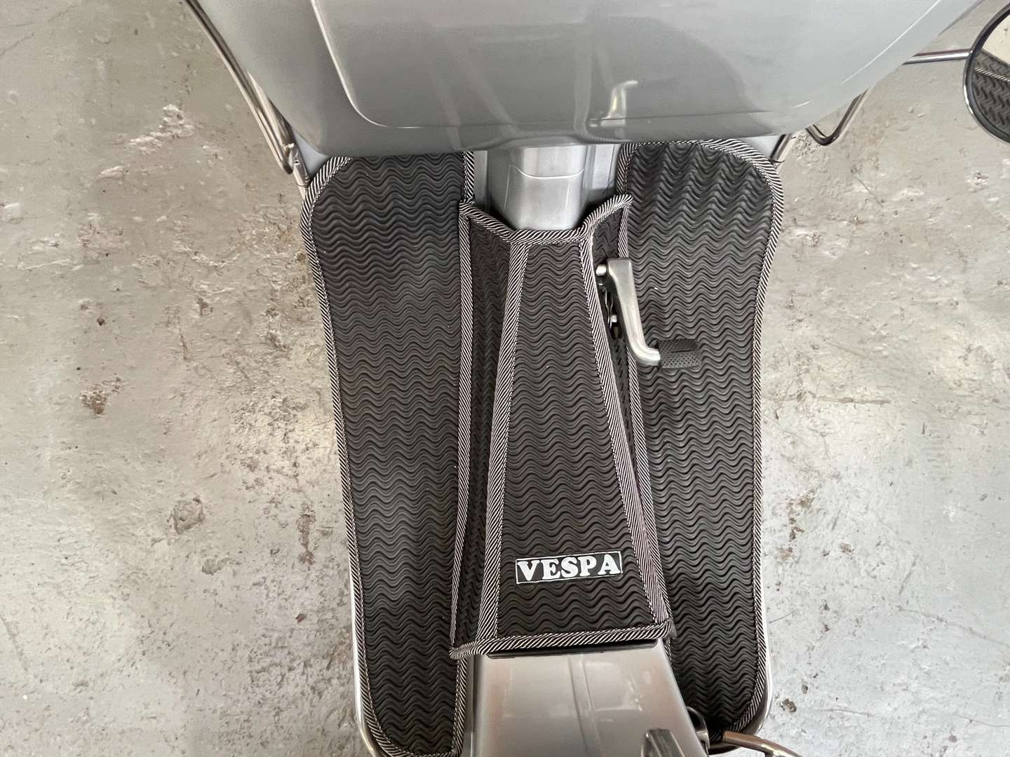 <p>1956 PIAGGIO VESPA VBB</p>