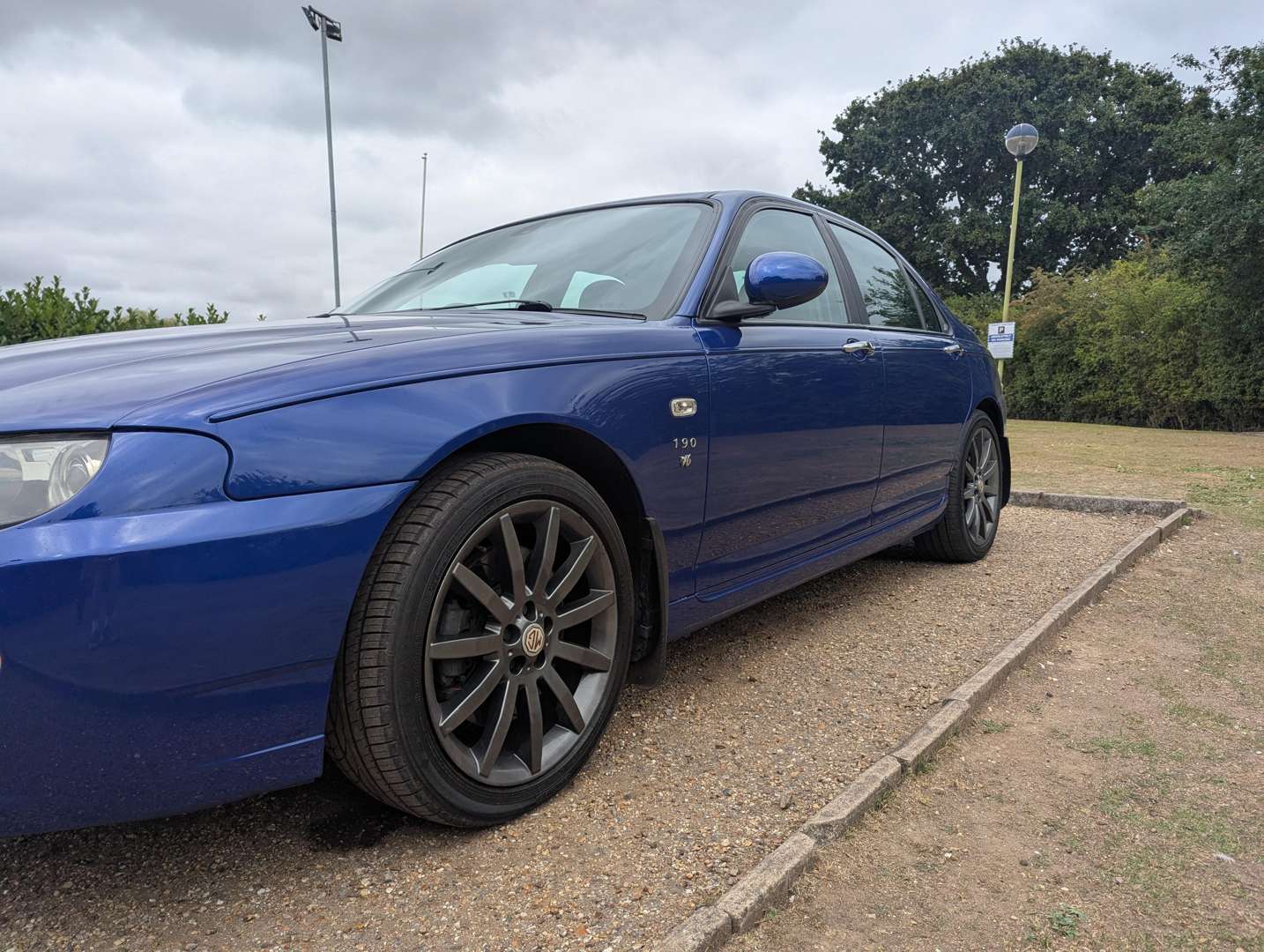 <p>2004 MG ZT+ 190</p>