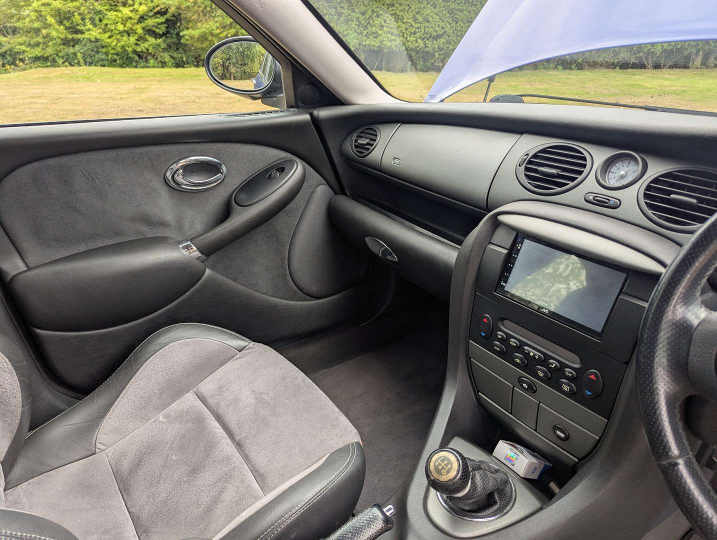 <p>2004 MG ZT+ 190</p>