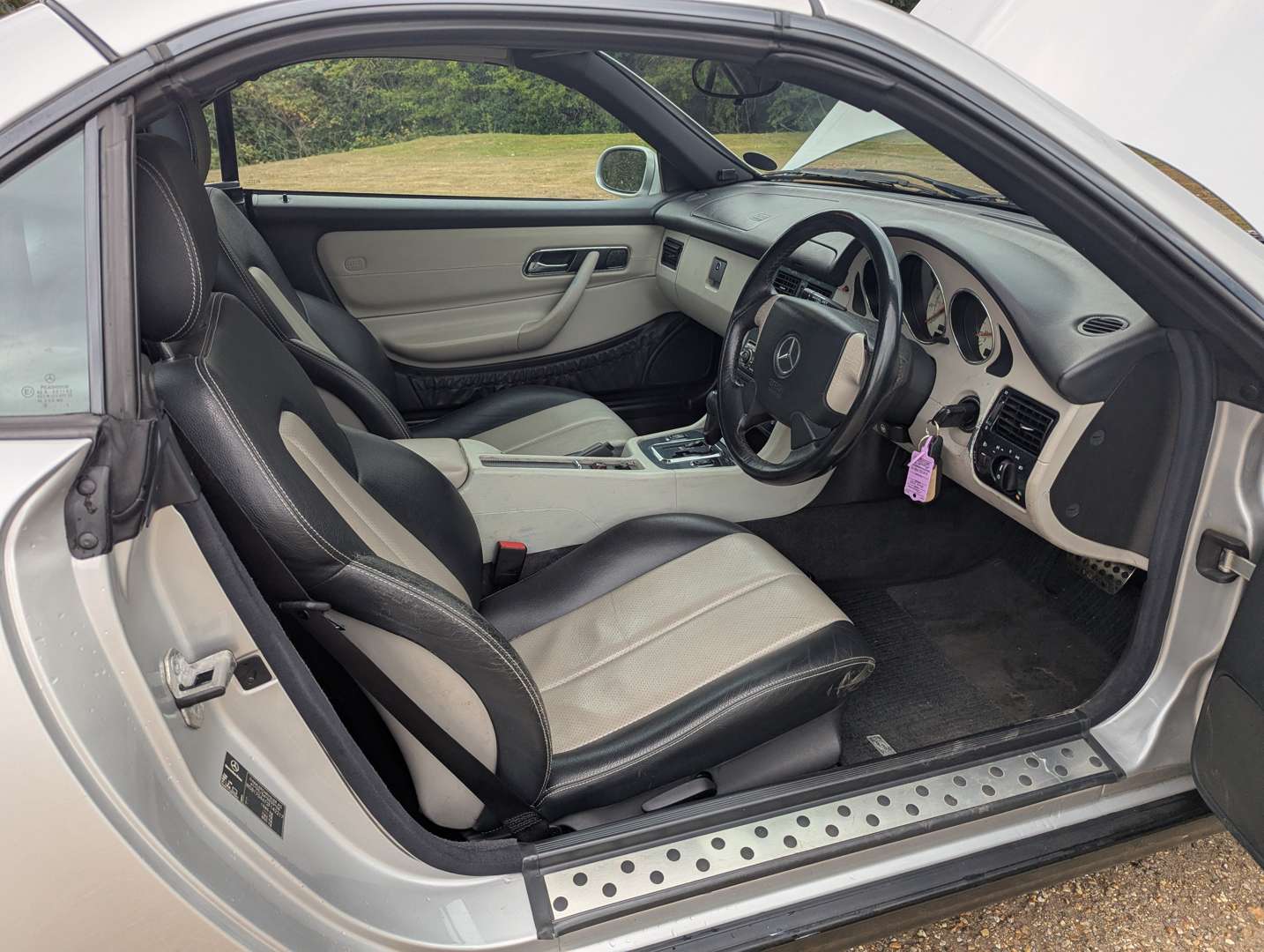 <p>1999 MERCEDES SLK 230 KOMPRESSOR</p>