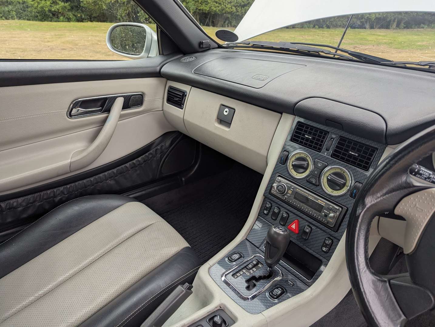 <p>1999 MERCEDES SLK 230 KOMPRESSOR</p>