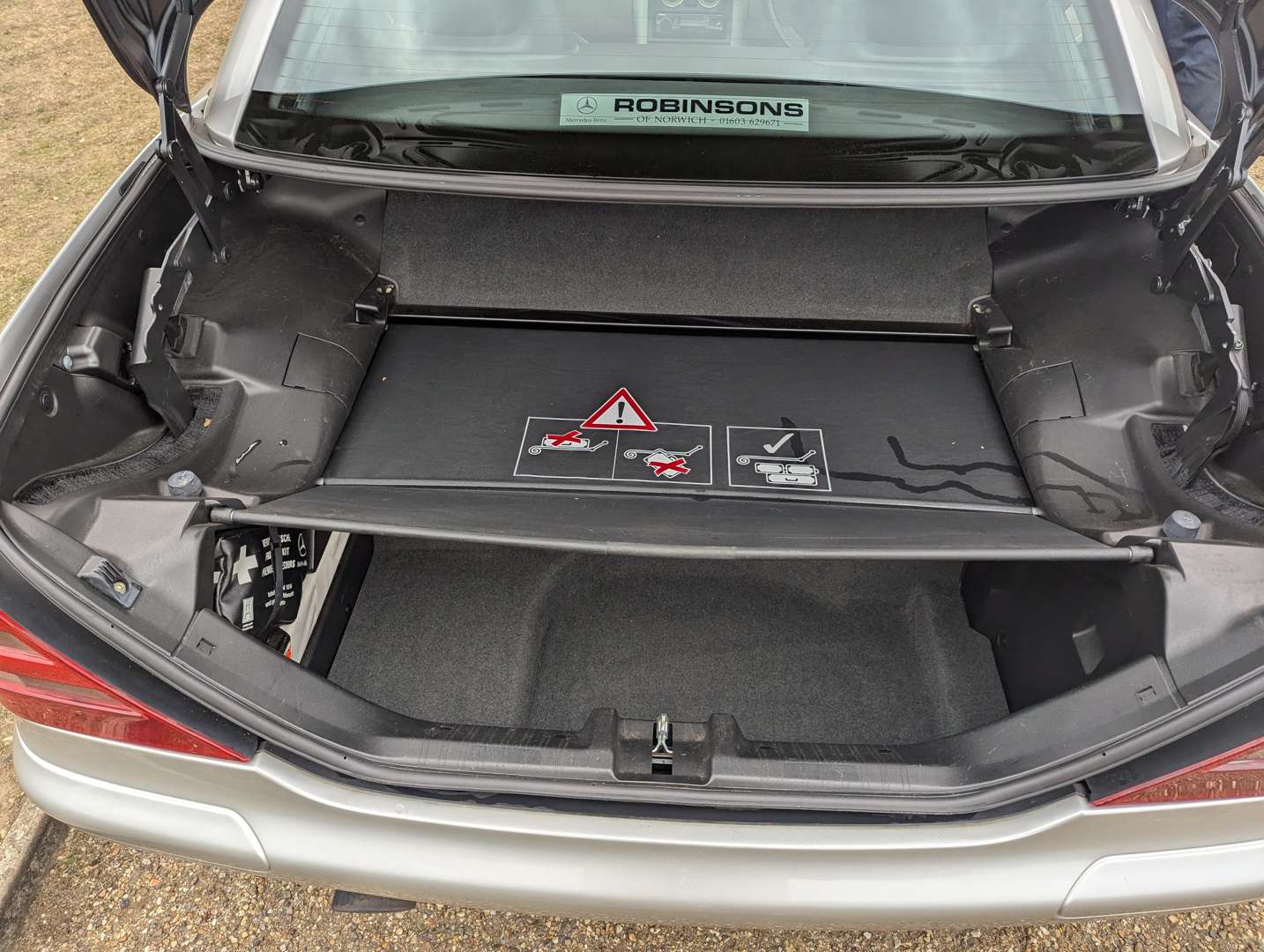 <p>1999 MERCEDES SLK 230 KOMPRESSOR</p>