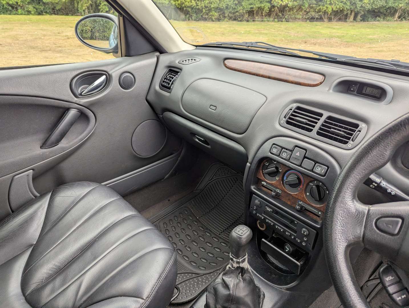 <p>2002 ROVER 25 iXL</p>