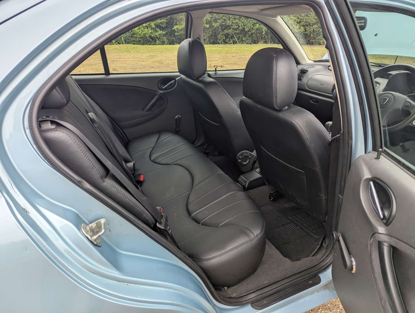 <p>2002 ROVER 25 iXL</p>