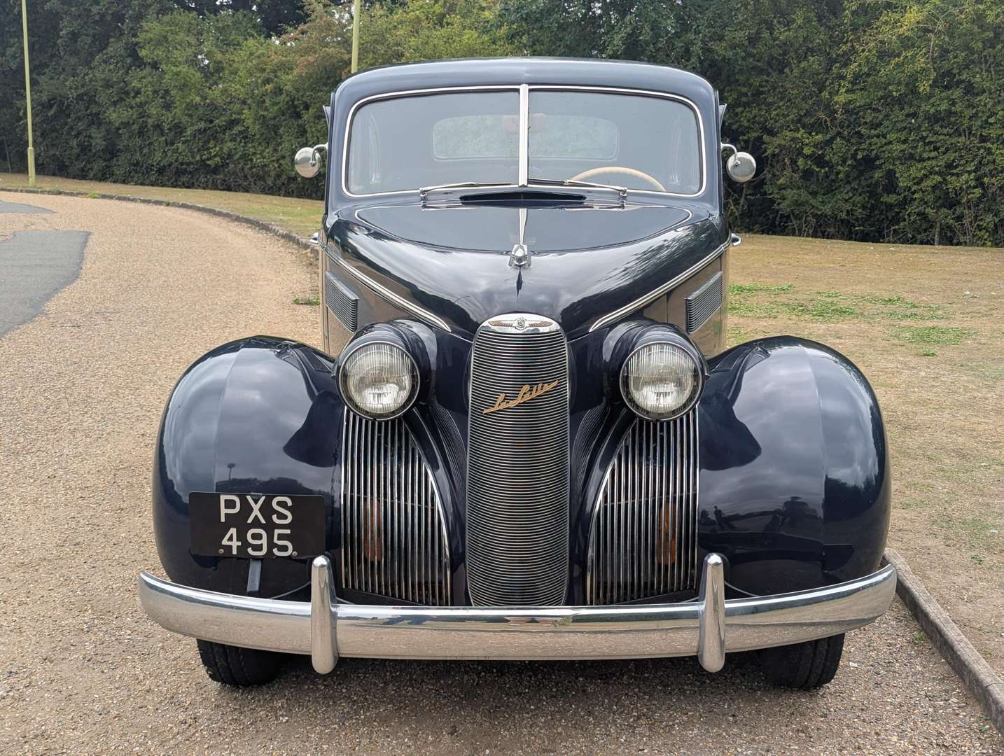 <p>1939 CADILLAC LASALLE LHD</p>