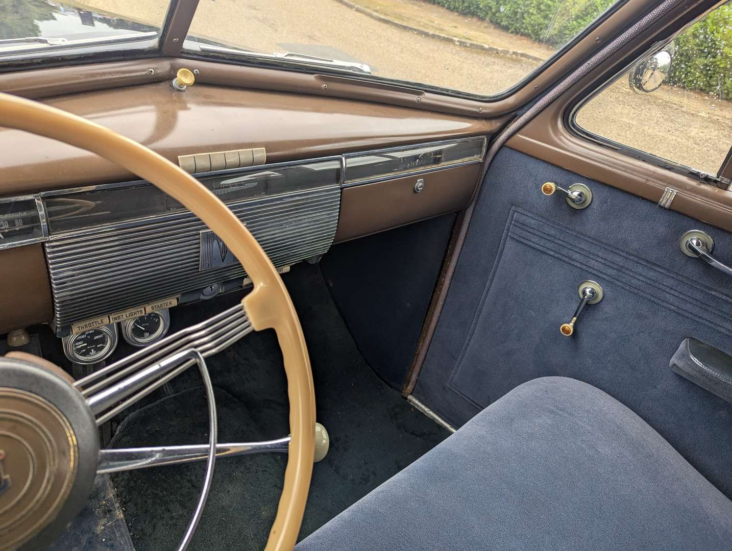 <p>1939 CADILLAC LASALLE LHD</p>