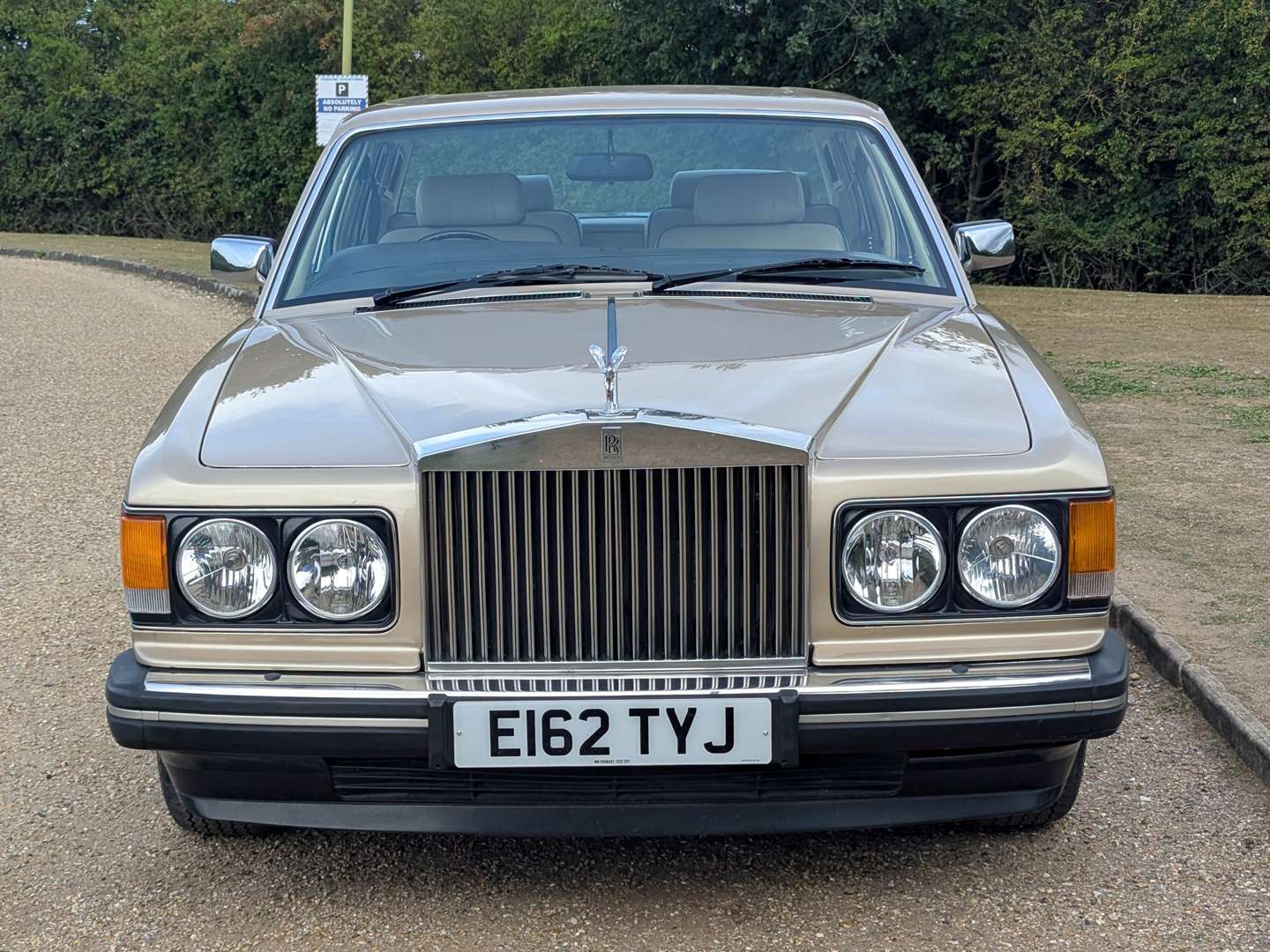 <p>1988 ROLLS ROYCE SILVER SPIRIT</p>