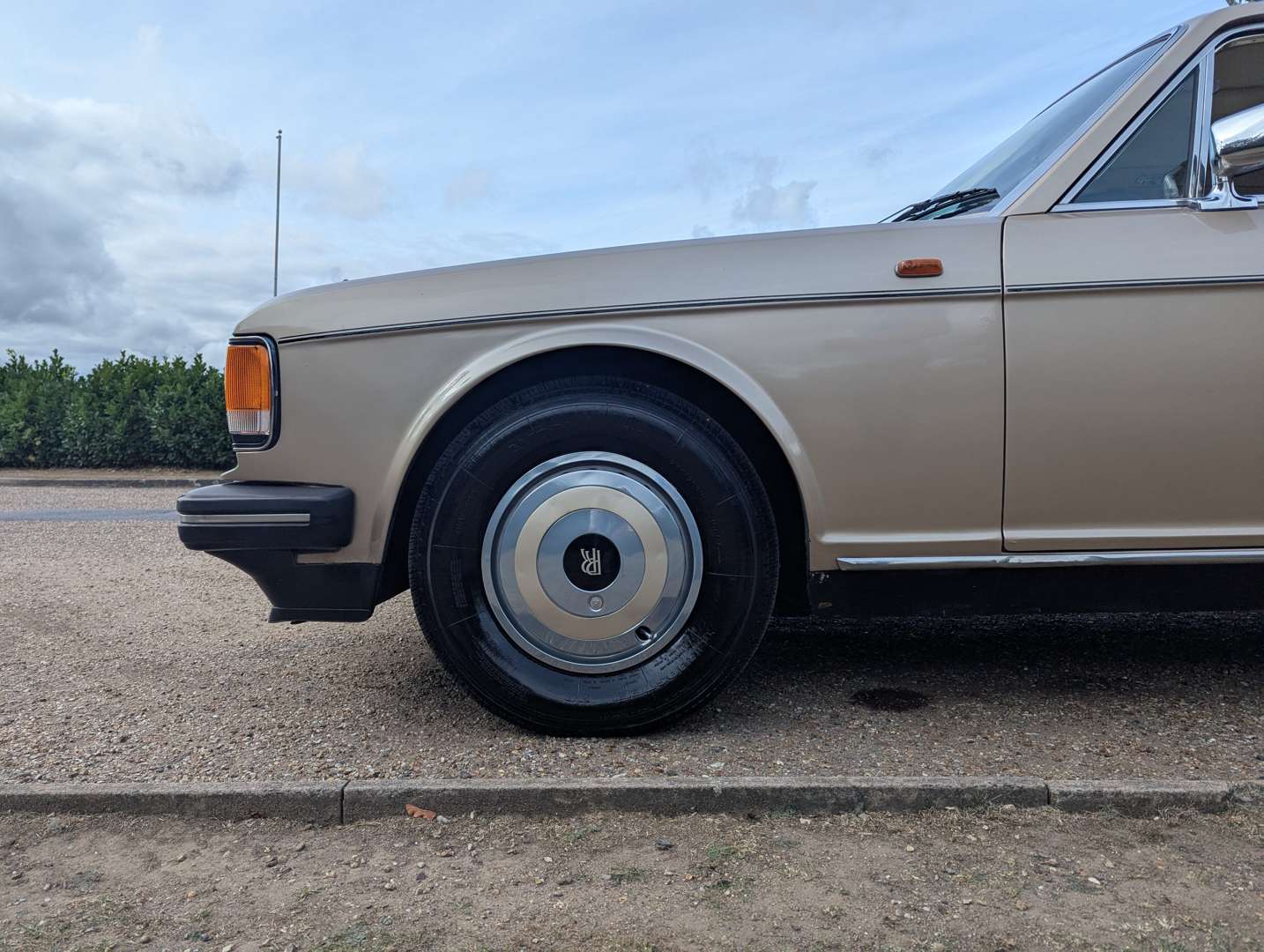 <p>1988 ROLLS ROYCE SILVER SPIRIT</p>