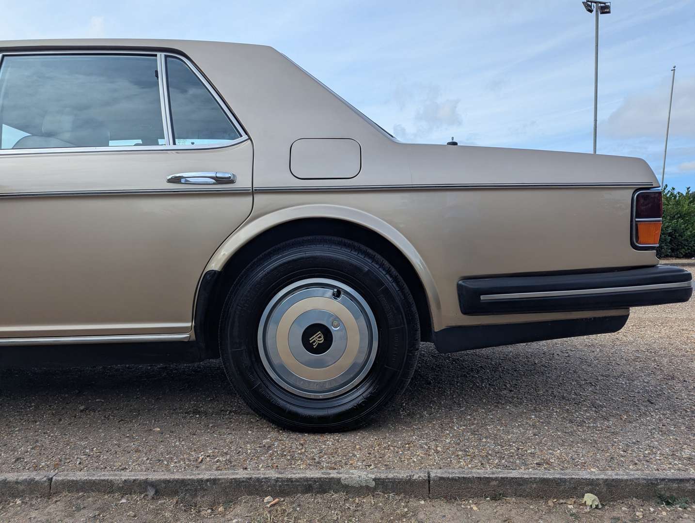 <p>1988 ROLLS ROYCE SILVER SPIRIT</p>