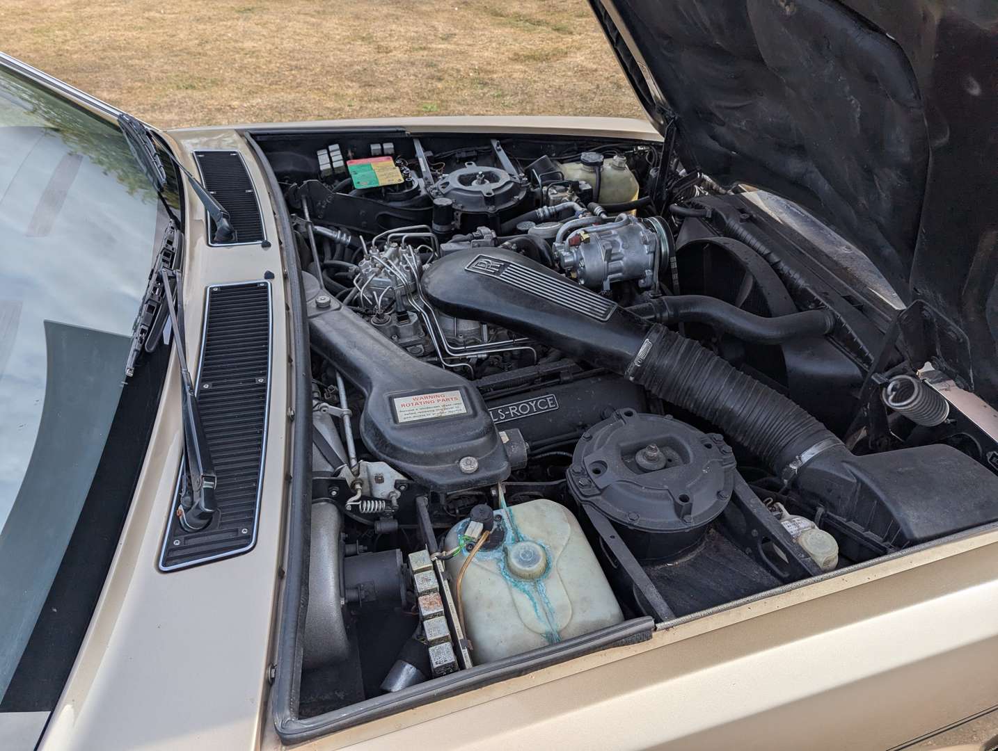 <p>1988 ROLLS ROYCE SILVER SPIRIT</p>