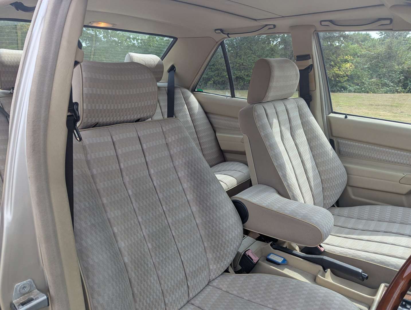 <p>1991 MERCEDES 190E 2.0 AUTO</p>