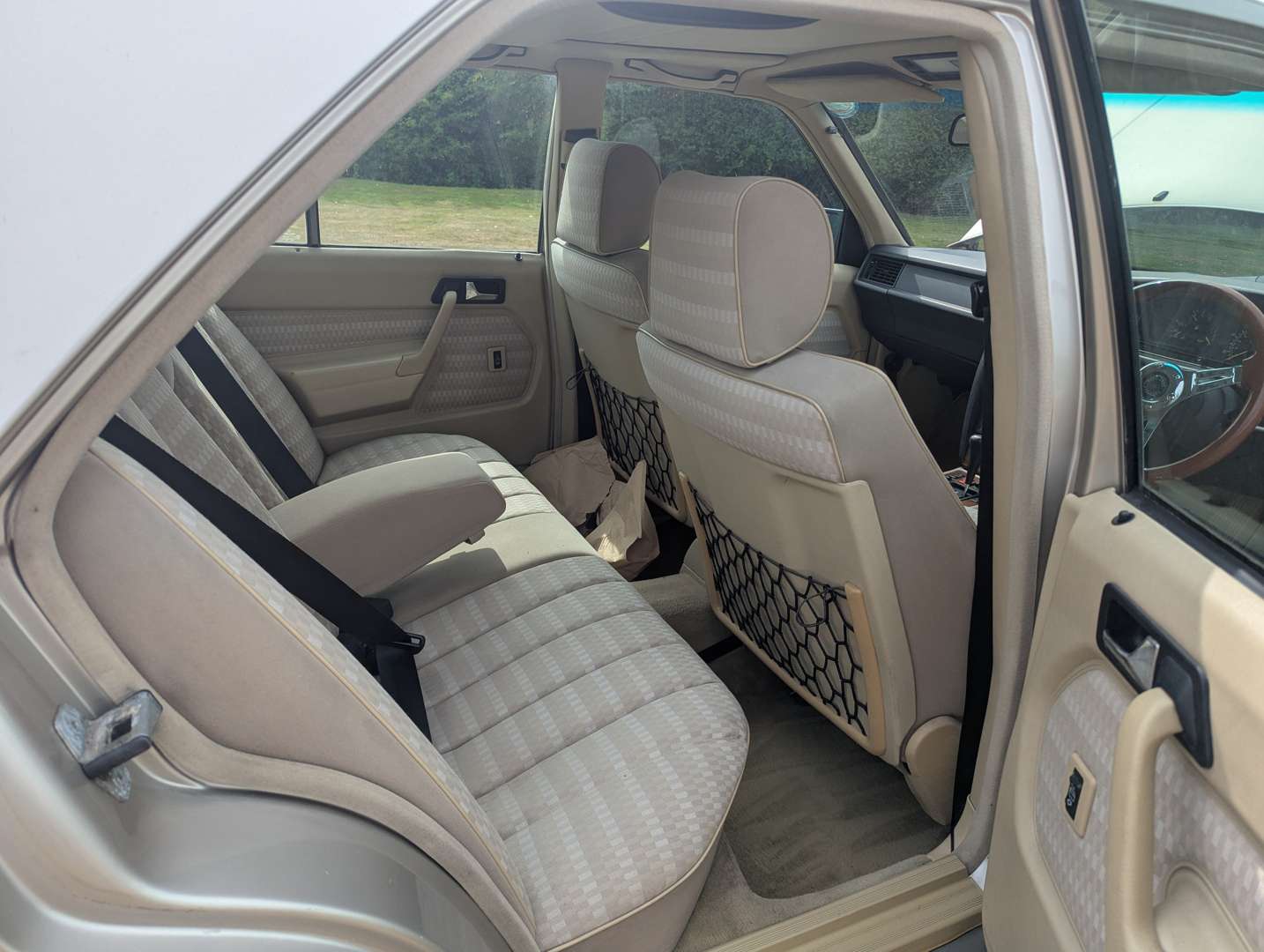 <p>1991 MERCEDES 190E 2.0 AUTO</p>