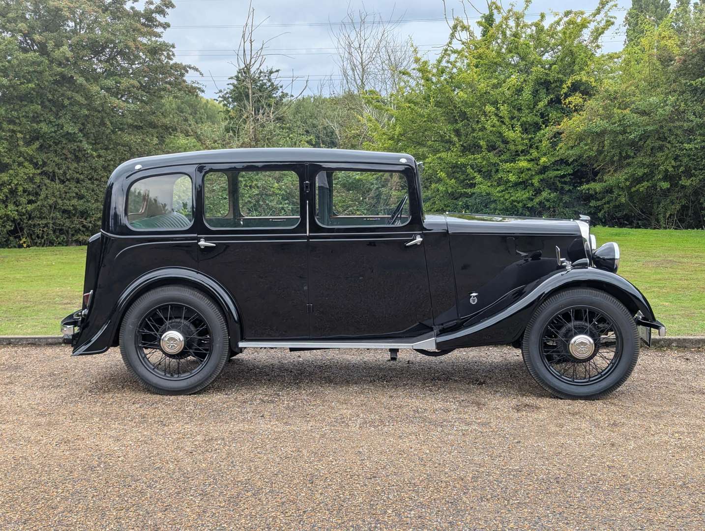 <p>1936 JOWETT KESTREL SALOON</p>