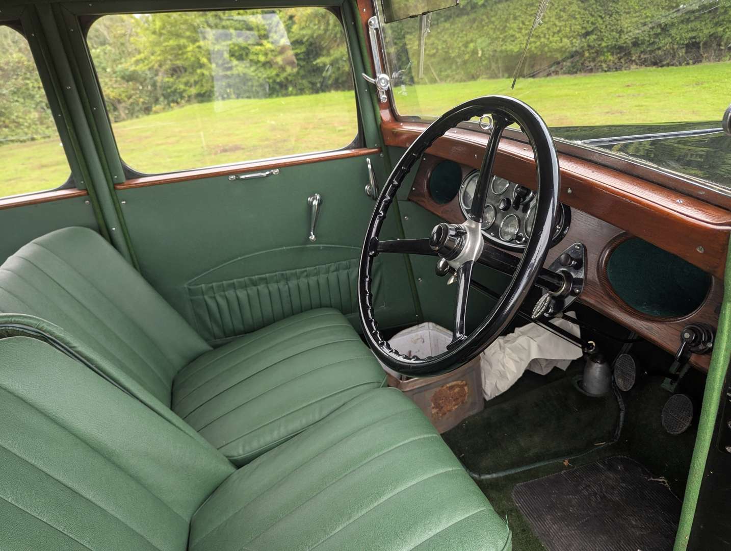 <p>1936 JOWETT KESTREL SALOON</p>