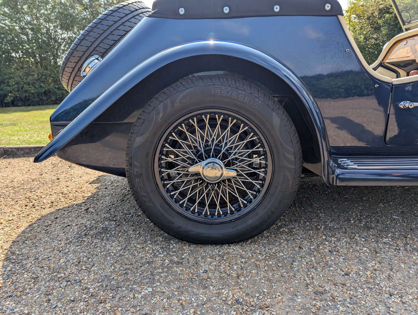 <p>1969 NG TF ROADSTER</p>