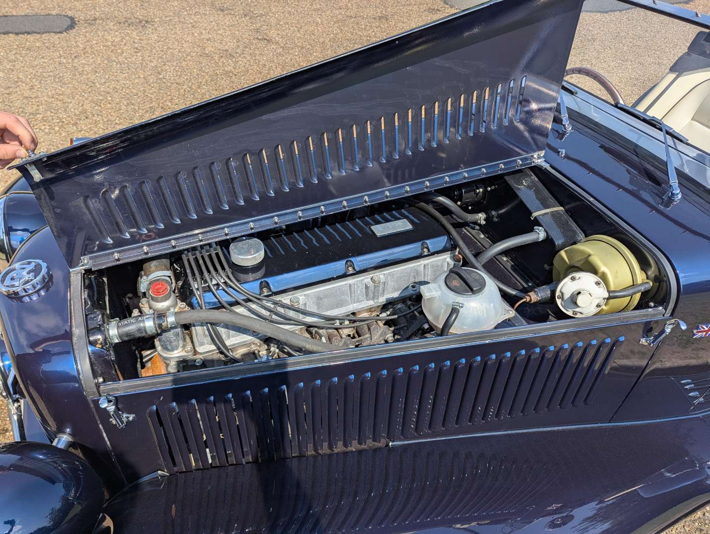 <p>1969 NG TF ROADSTER</p>