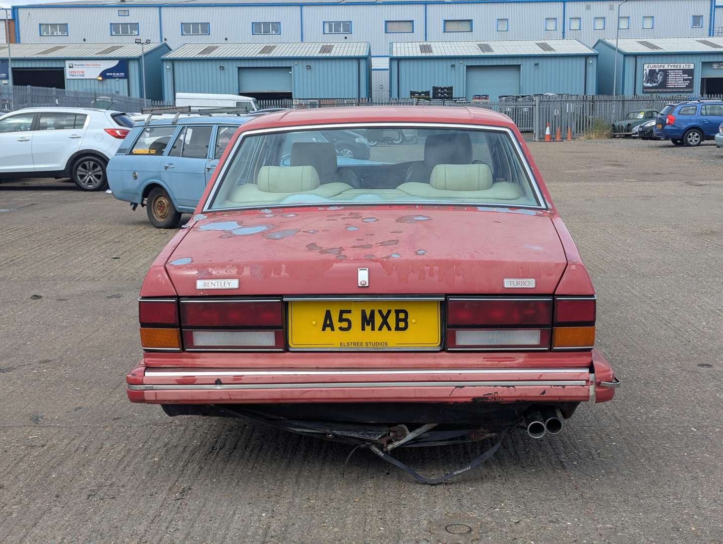 <p>1988 BENTLEY TURBO R</p>