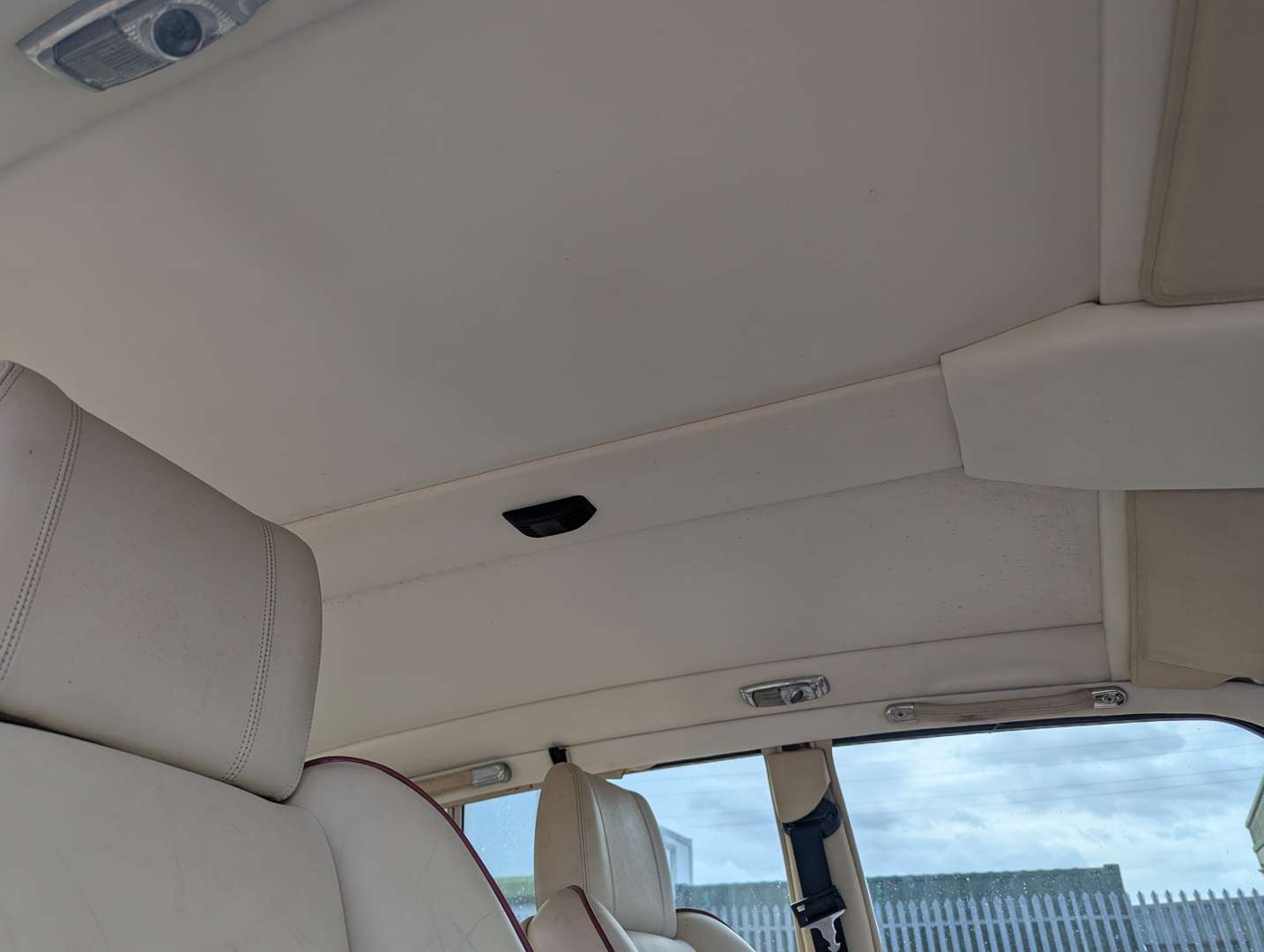 <p>1988 BENTLEY TURBO R</p>