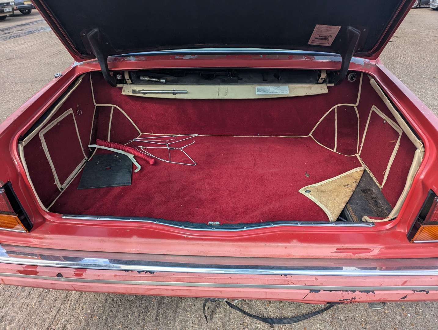 <p>1988 BENTLEY TURBO R</p>