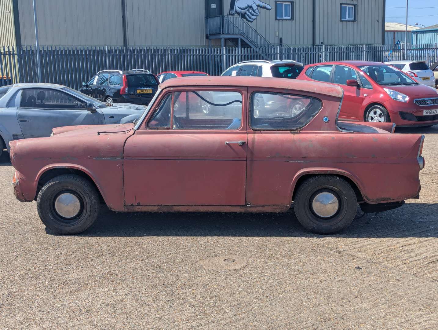 <p>1968 FORD ANGLIA 105E</p>