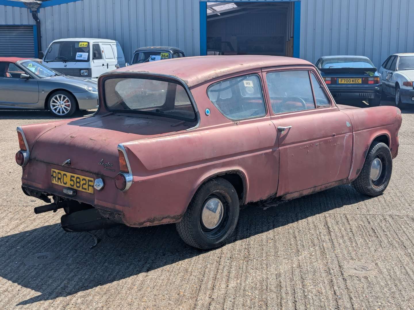 <p>1968 FORD ANGLIA 105E</p>