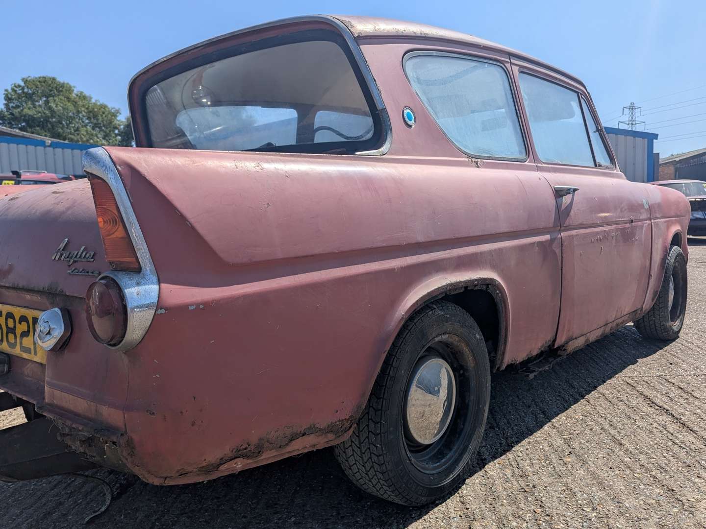 <p>1968 FORD ANGLIA 105E</p>